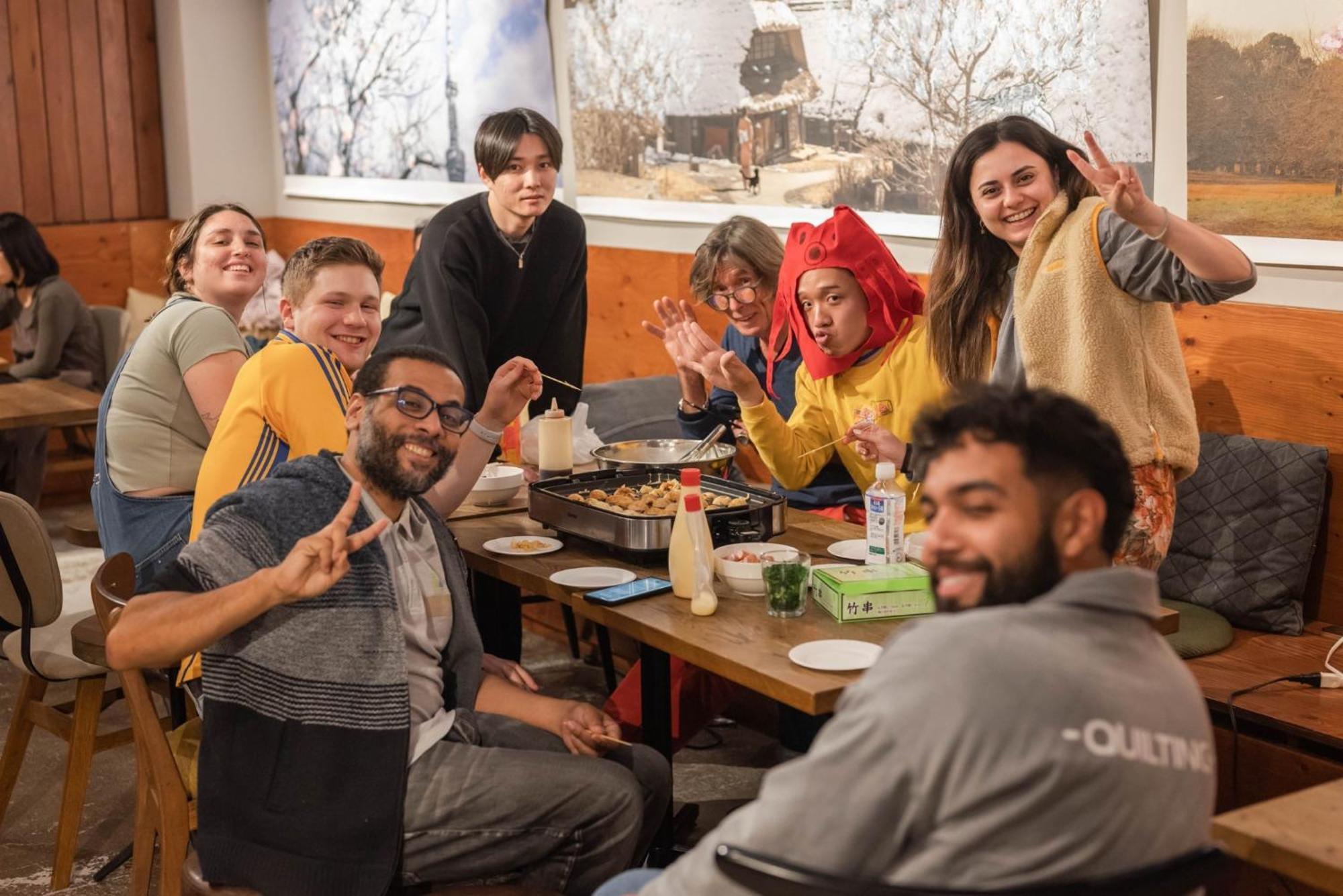 Wise Owl Hostels Kyoto Bagian luar foto