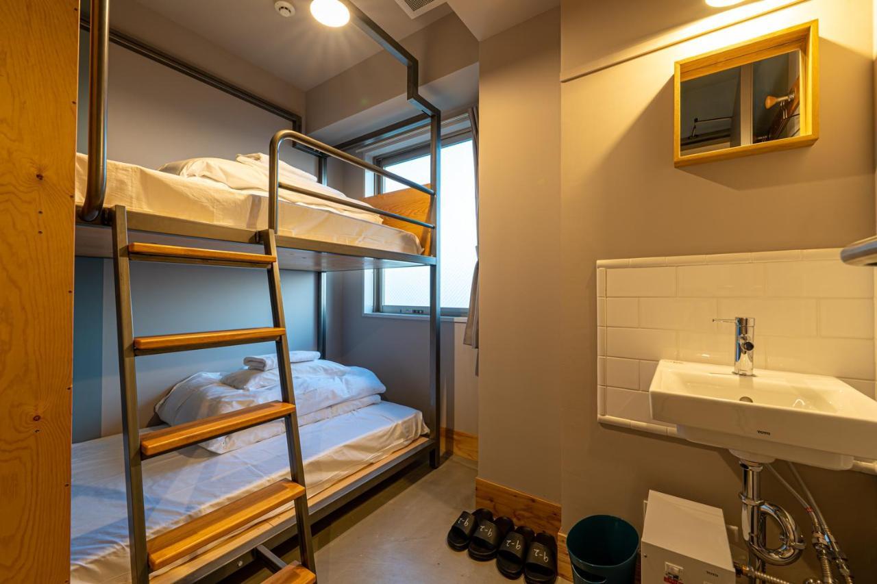 Wise Owl Hostels Kyoto Bagian luar foto