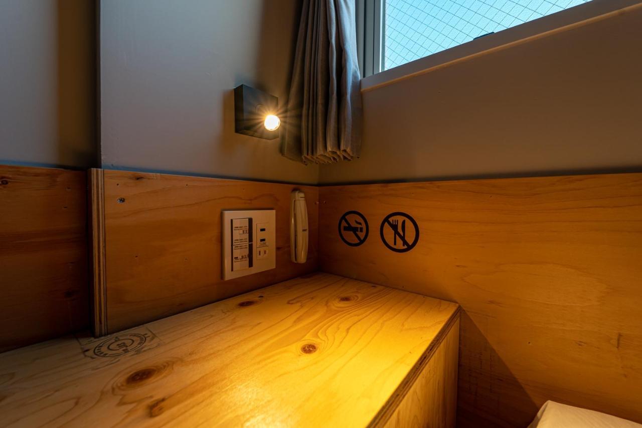 Wise Owl Hostels Kyoto Bagian luar foto
