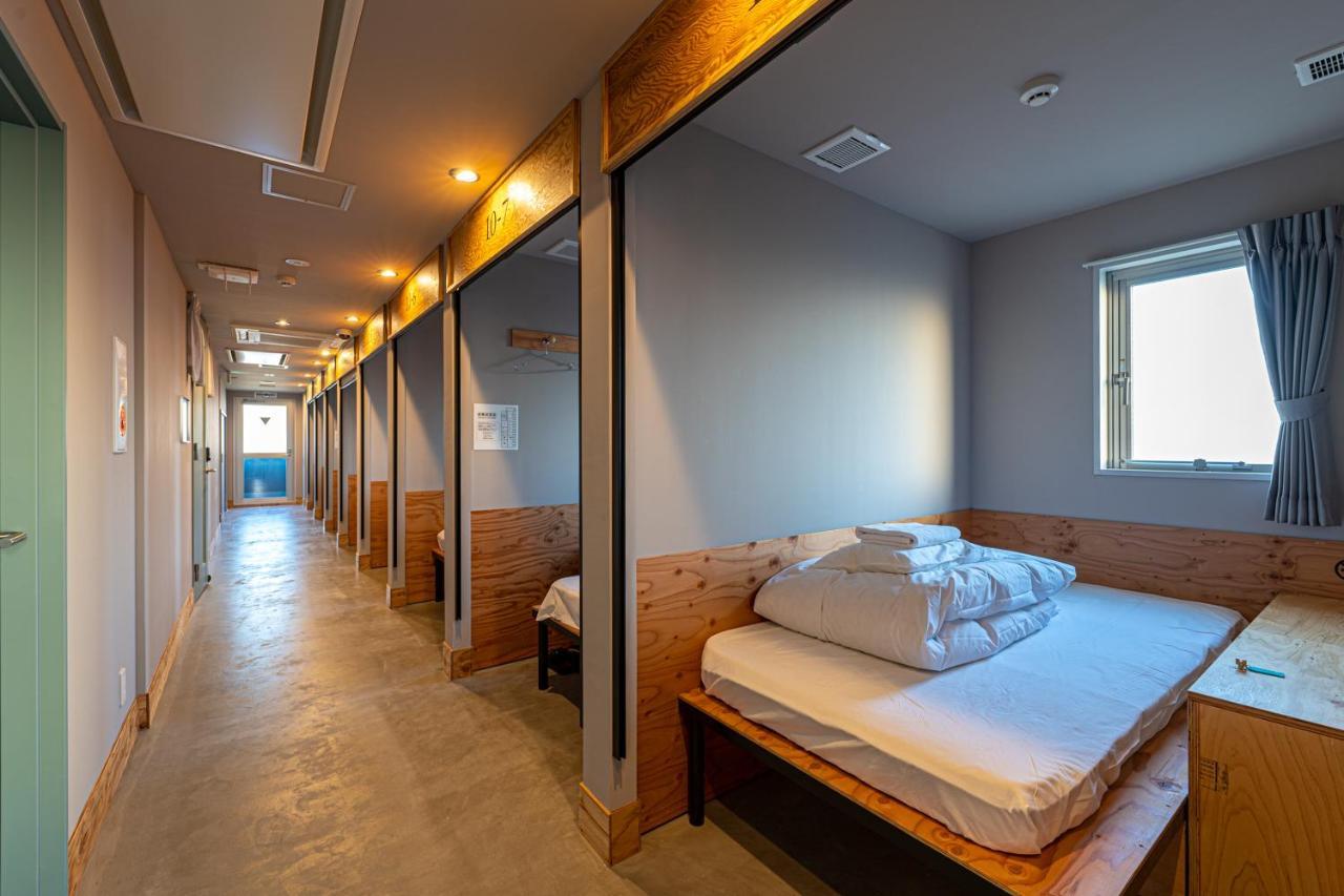 Wise Owl Hostels Kyoto Bagian luar foto